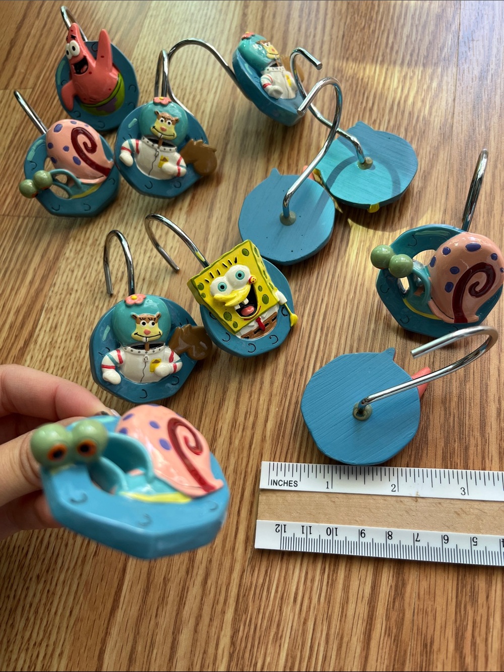 2005 Nickelodeon SpongeBob
Shower Curtain Hooks Patrick Star
Sandy Cheeks Lot